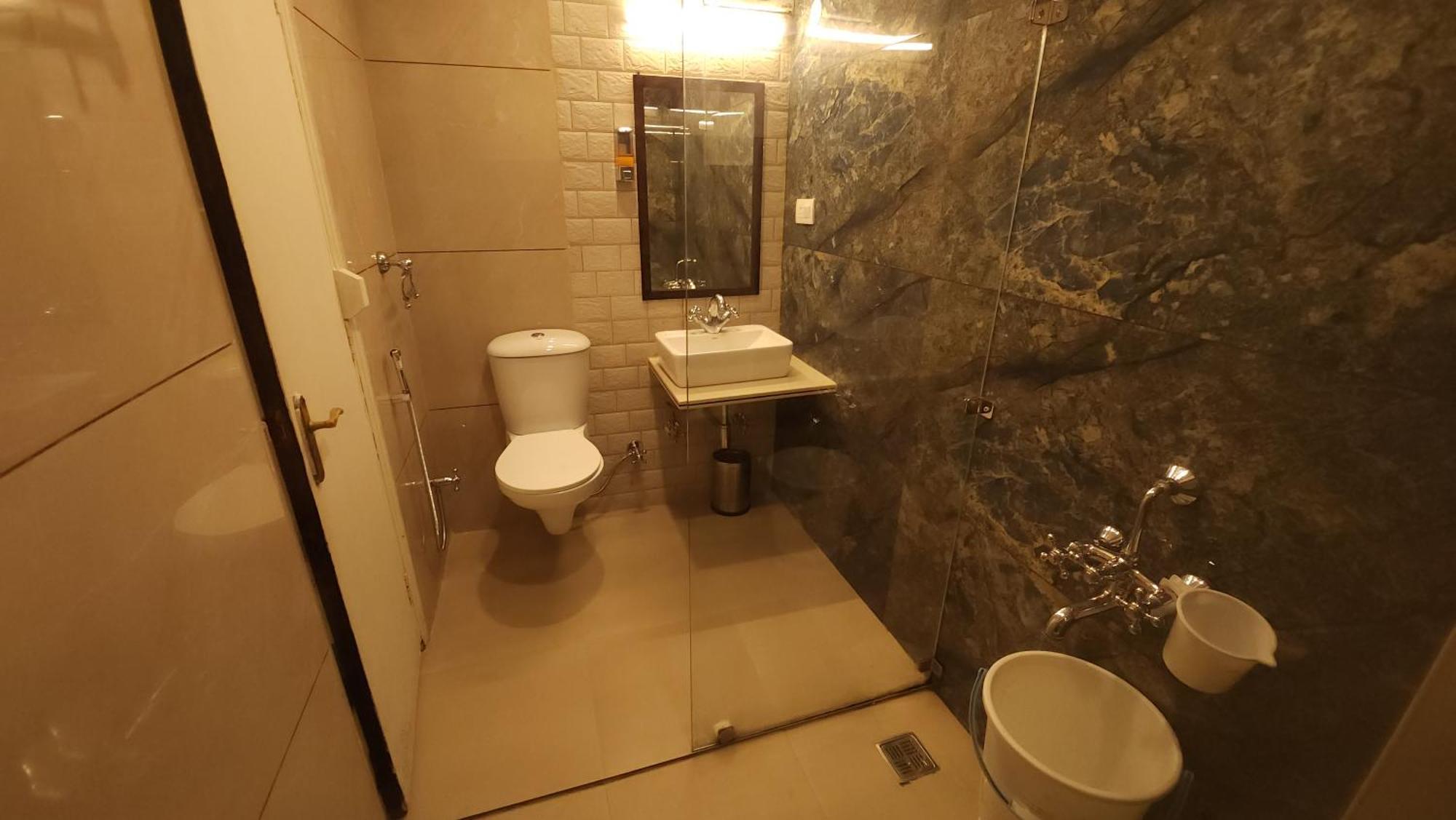 Hotel Vrs Inns Chandigarh Exterior photo